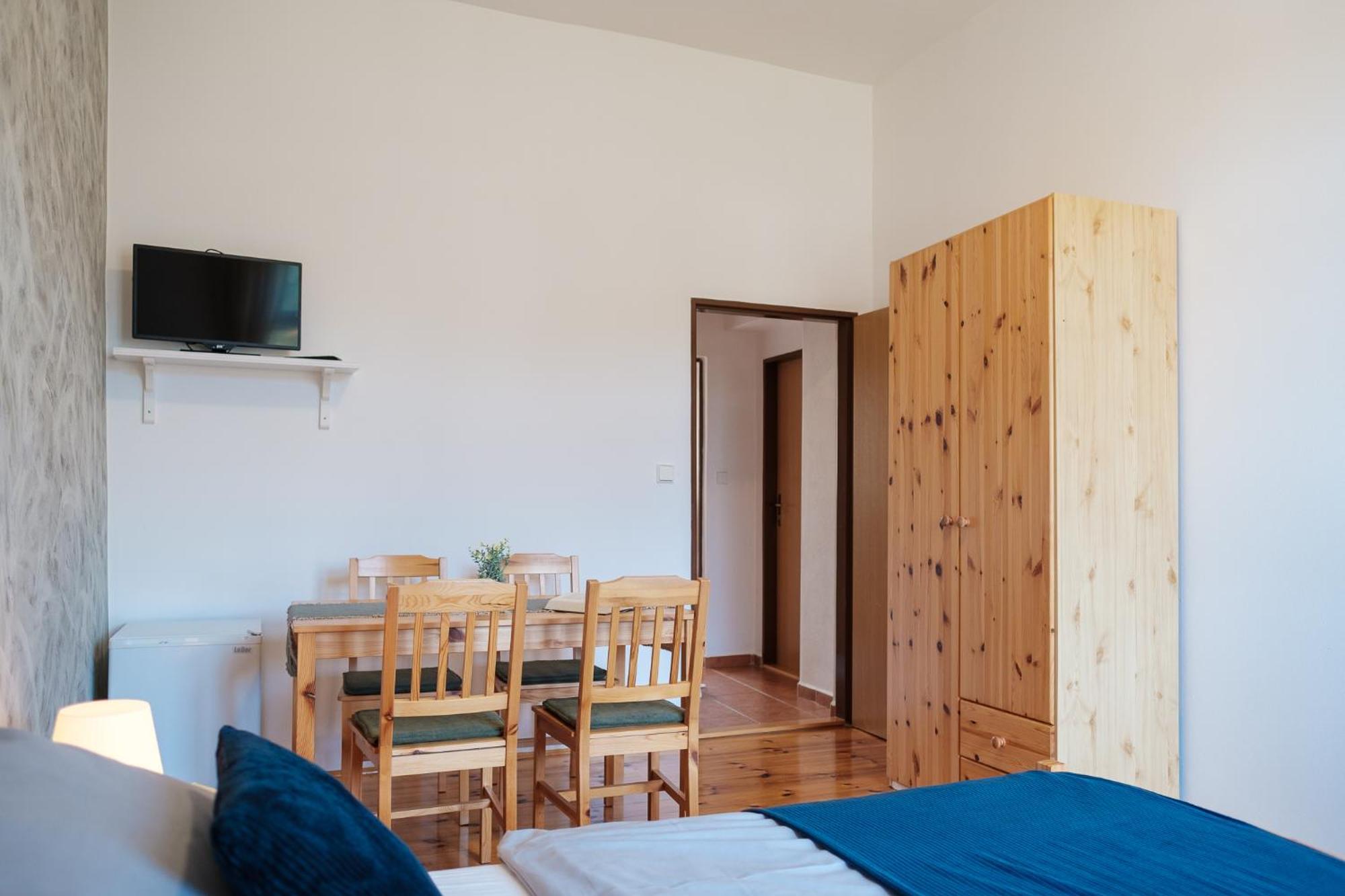 U Stare Cesty Hotel Horní Slavkov Kültér fotó